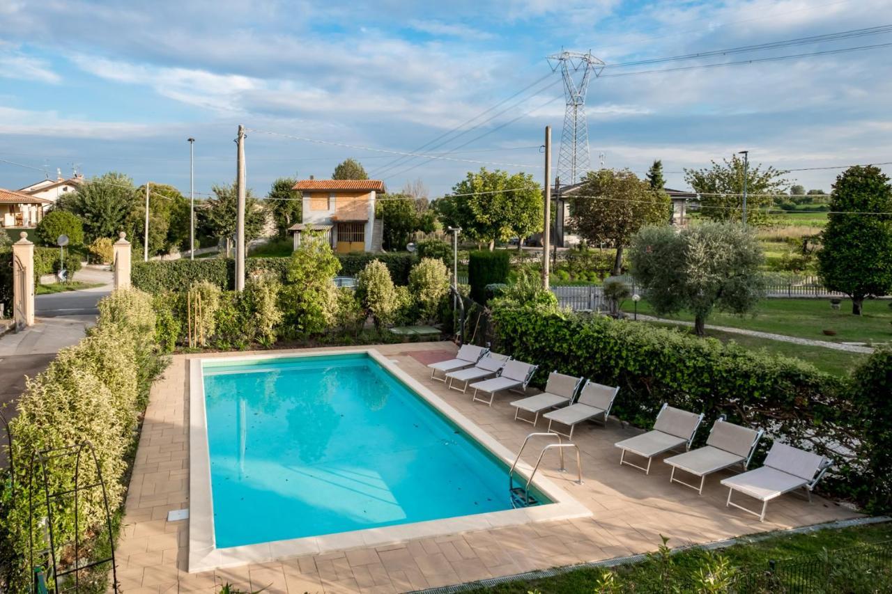 Residenza Oleandro Apartment Desenzano del Garda Exterior foto