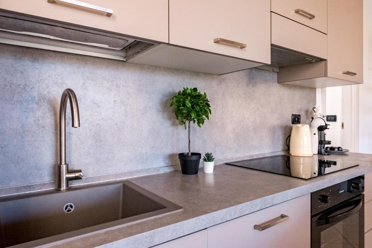 Residenza Oleandro Apartment Desenzano del Garda Exterior foto