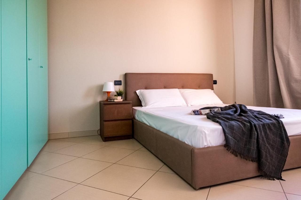 Residenza Oleandro Apartment Desenzano del Garda Exterior foto