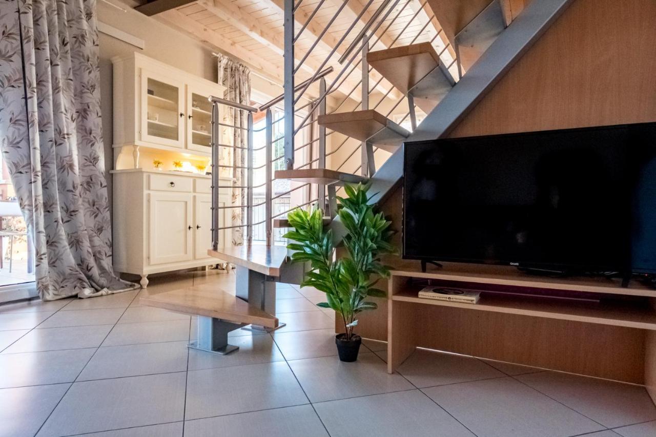 Residenza Oleandro Apartment Desenzano del Garda Exterior foto