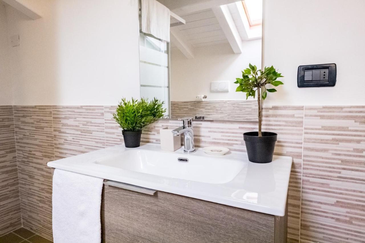 Residenza Oleandro Apartment Desenzano del Garda Exterior foto