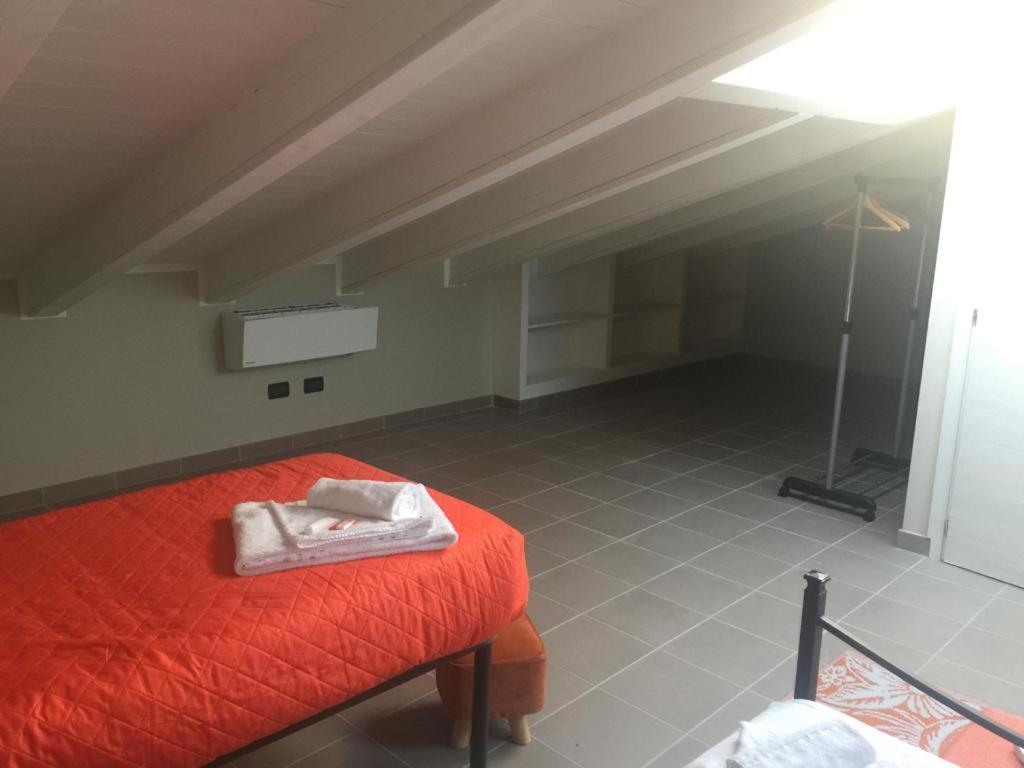 Residenza Oleandro Apartment Desenzano del Garda Exterior foto